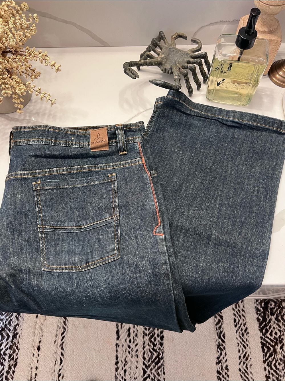 Prana Men’s Navy Straight-Leg Jeans with Contrast Stitching 40 W x 34 L